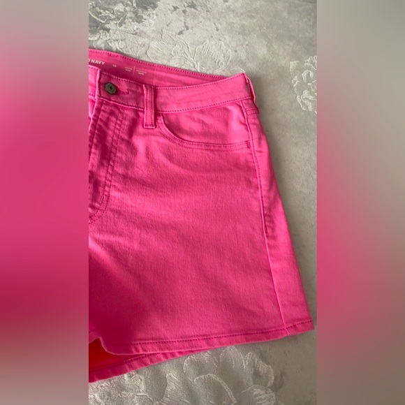 Pink Jeans Short - Old Navy - Picture 4 of 5